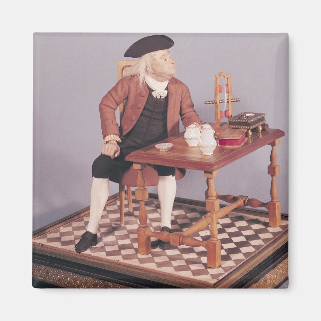 Imán Modelo de Benjamin Franklin en su mesa (Frente)