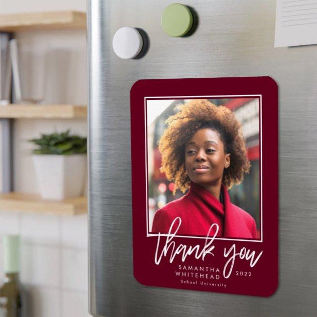 Imán Moderno Graduado 2022 Foto Borgoña Gracias (Subido por el creador)