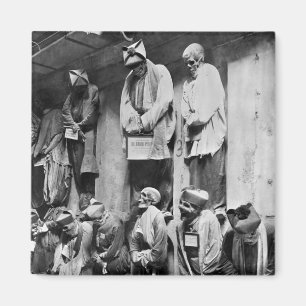 Imán Momias de la catacumba en Palermo, Italia