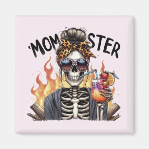 Imán Momster: Una furiosa mamá esquelética comiendo San