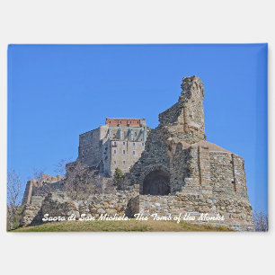 Imán monasterio Sacra di San Michele en Italia viaje