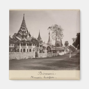 Imán Monasterio y pagodas de Wayzayanda en Moulmein