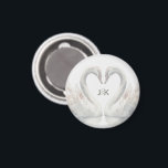 Imán Monograma Boda de cisnes románticos<br><div class="desc">Los cisnes adornan este imán monograma de pareja boda que ofrece una estética romántica. Ideal para ocasiones especiales. Solo añade tus monogramas. Utilice la plantilla para crear su propio imán de monograma de pareja de bodas de cisne románticos. También hace grandes favores de fiesta.</div>