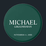 Imán Monograma y nombre del Groomsman personalizado<br><div class="desc">Regalos Groomsman Personalizados Modernos con el nombre,  título y fecha boda personalizados del groomsman en estilo serif clásico blanco sobre fondo verde esmeralda. También perfecto para el Mejor Hombre,  Padre de la Novia y más.</div>