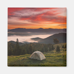 Imán Montañas   Amanecer de niebla de acampada