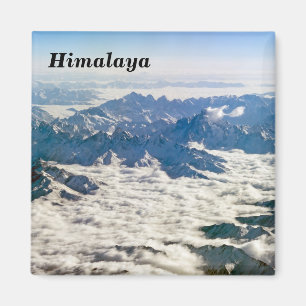 Imán montañas del Himalaya bajo las nubes -Tibet