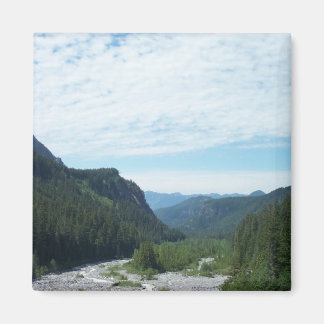 Imán Montañas del monte de Santa Elena.