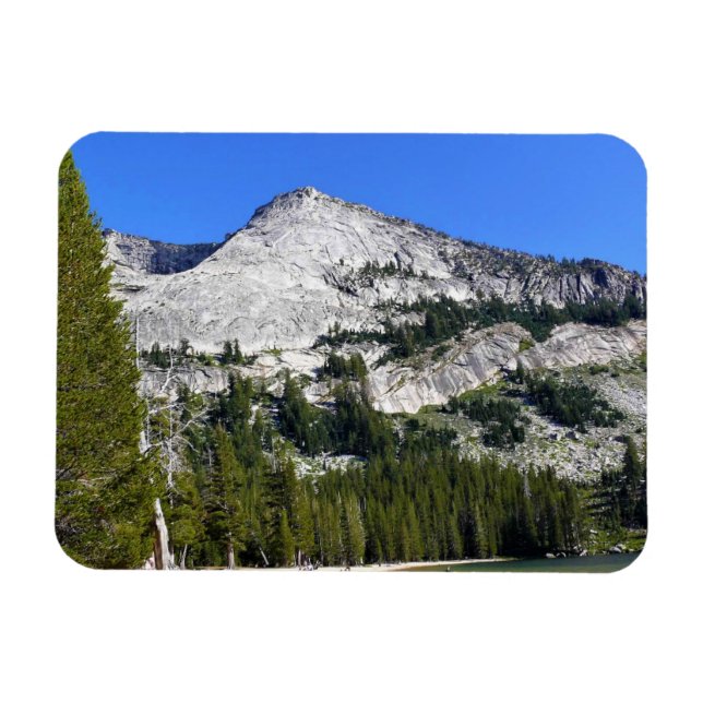 Imán Montañas graníticas en el lago Tenaya, Yosemite, C (Horizontal)