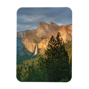 Imán Montañas rocosas el Yosemite, California