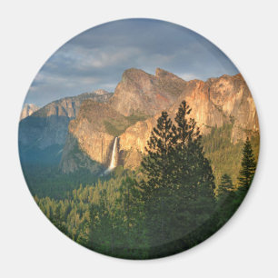 Imán Montañas rocosas el Yosemite, California