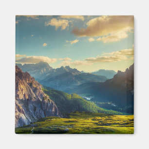 Imán Montañas y valle al atardecer