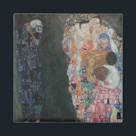 Imán Muerte y vida por Gustav Klimt Arte Nouveau antigu<br><div class="desc">Muerte y Vida (1908) de Gustav Klimt es una pintura de arte simbolista de la era victoriana que presenta dos partes separadas, Vida y Muerte. A la izquierda la muerte se representa con una clásica parca con una calavera sonriente, cubierta con una oscura túnica adornada con una cruz religiosa. A...</div>