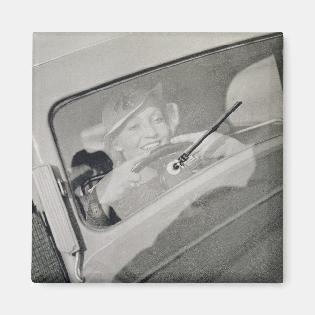 Imán Mujer conduciendo, años 30 (fotograbado) (Frente)