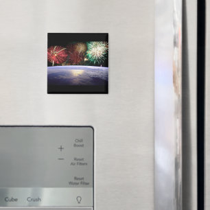 Imán Mundo y fuegos artificiales