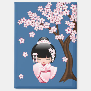 Imán Muñeca Kokeshi de Kimono Rosa sobre Azul