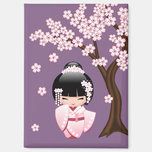 Imán Muñeca Kokeshi de Kimono Rosa sobre Fondo Púrpura