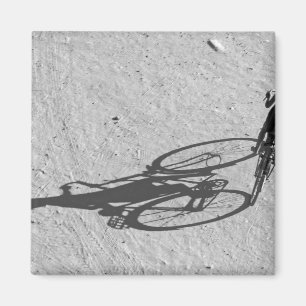 Imán Myamar, Bagan, Joven montando una enorme bicicleta