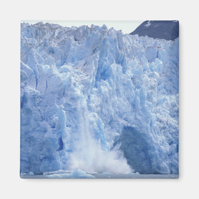 Imán NA, EE. UU., Alaska. Glaciar desmoronándose en el  (Frente)
