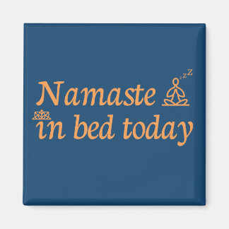 Imán Namaste en la cama