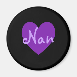 Imán Nan en morado