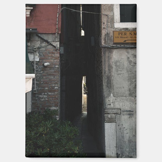 Imán Narrow venetian alleyway (2024) (Anverso)