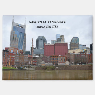 Imán Nashville, frente al río Tennessee