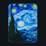 Imán Noche Van Gogh Starry<br><div class="desc">Magnet que presenta la pintura al óleo de Vincent van Gogh La noche estrellada (1889). Inspirado por su estancia en un asilo,  el arte representa un pueblo bajo un cielo nocturno de estrellas y luna azul y amarilla. Un gran regalo para los aficionados al post-impresionismo y al arte holandés.</div>