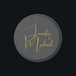 Imán Nombre de caligrafía Minimalista moderna boda<br><div class="desc">Puede cambiar fácilmente las fuentes y los colores. También puede agregar su logotipo y la imagen de fondo como desee.</div>