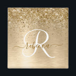 Imán Nombre Monograma de Metal Brillante Dorado<br><div class="desc">Personaliza fácilmente este imán de diseño chic y moderno con hermoso brillo dorado sobre un fondo metálico dorado bruñido.</div>