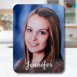 Imán Nombre personalizado Foto personalizada<br><div class="desc">Sube una foto, agrega un nombre y crea fácilmente tu imán de fotos personalizado. Haga clic en PERSONALIZAR para cambiar el color del texto o el tamaño del texto. Puede TRANSFERIR este DISEÑO a otros productos de Zazzle y ajustarlo para que se ajuste a la mayoría de los artículos de...</div>