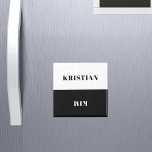 Imán Nombres para hacer recordatorio de tareas blanco n<br><div class="desc">Fondo blanco y negro. Personalice y agregue 2 nombres. Como un recordatorio para las tareas domésticas. Como caminar el perro,  comprar,  limpiar y más.</div>
