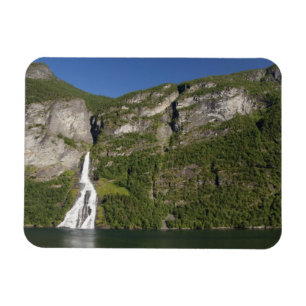 Imán Noruega, Geirangerfjord (UNESCO), Geiranger.
