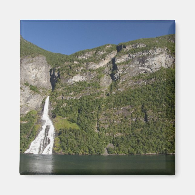 Imán Noruega, Geirangerfjord (UNESCO), Geiranger. (Frente)