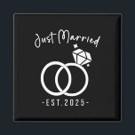 Imán Novedades 2025 Planes De Bodas De Novias Y Madres<br><div class="desc">Novedades 2025: Los Planeadores De Bodas De Novias Y Madres Se Casaron Con Dos Anillos Bodas De 2025 Que Coinciden Con La Pareja</div>