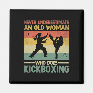 Imán Nunca Subestimes a una Anciana que Practica Kickbo