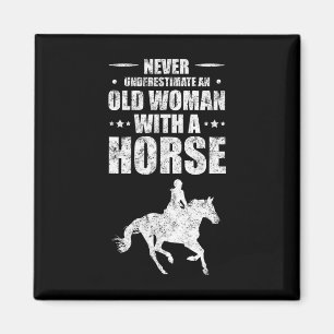 Imán Nunca Subestimes A Una Vieja Con Un Caballo