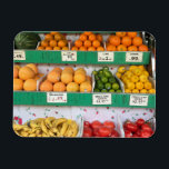 Imán NYC Fruit Stand Sidewalk Grocery New York City<br><div class="desc">Cuenta con una fotografía original a color de un puesto de frutas y verduras. Fotografiado en Nueva York en el Upper West Side de Manhattan. En esta tienda también hay muchas otras fotografías y ilustraciones de Nueva York. ¿No ves exactamente lo que buscas? Contacte con Rebecca para tener un producto...</div>