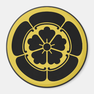 Imán Oda Mon clan samurai japonés amarillo sobre negro