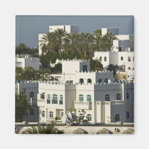 Imán Omán, Mascate, Qurm. Edificios del área de Qurm /