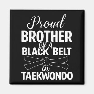 Imán Orgulloso Hermano De Un Cinturón Negro En Taekwond