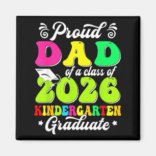 Imán Orgulloso padre de una familia de graduados de la