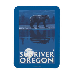 Imán Oso en claro de luna - río de Sun, Oregon