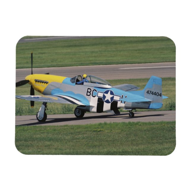 Imán P-51 D norteamericano Dazzling Donna en la (Horizontal)