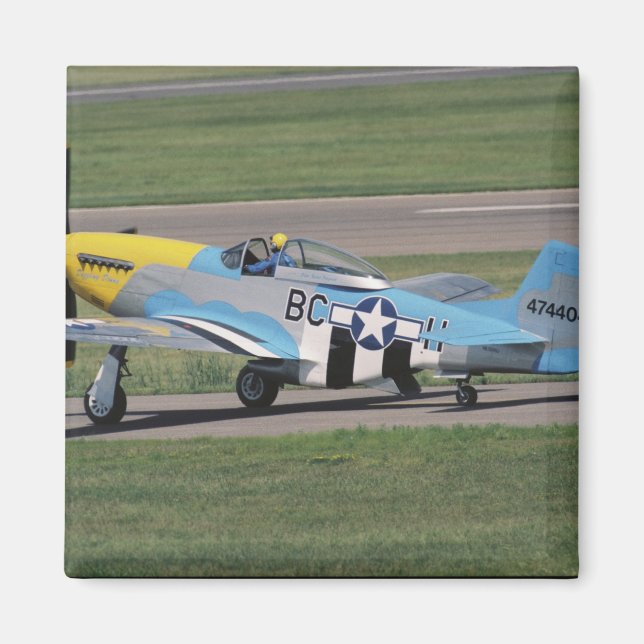 Imán P-51 D norteamericano Dazzling Donna en la (Frente)