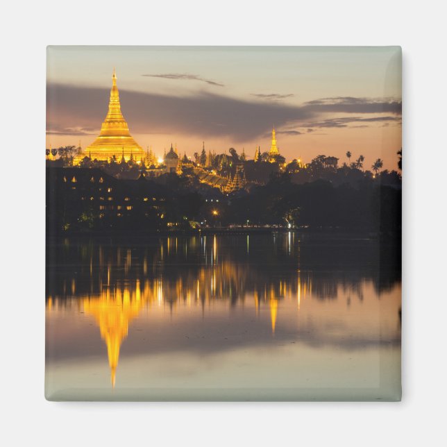 Imán Pagoda Shwedagon, Myanmar, Rangún (Frente)