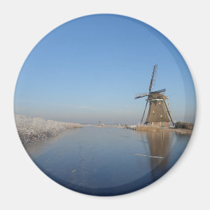 Imán Paisaje del invierno con el molino de viento y el