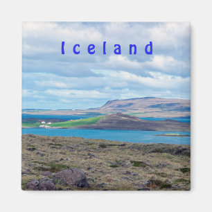 Imán Paisaje matutino de Islandia con granjas en un fio