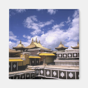 Imán Palacio de Potala en el interior con campanarios e