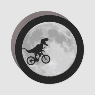 Imán Para Coche Dinosaurio en bicicleta en cielo con luna