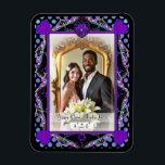 Imán Paraguas morados y corazones .7<br><div class="desc">Un patrón romántico bastante gótico con un fondo morado oscuro, con algunos toques más brillantes: un patrón de paraguas de encaje de 7 paneles con 7 corazones morados, que se combinan de diversas maneras para un aspecto misterioso y romántico. (💜 algunos de ustedes verán también del color púrpura y del...</div>